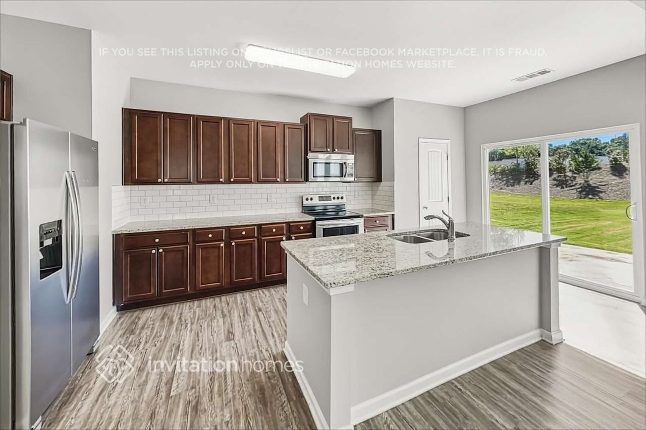 4921 Fawnwood Drive - Photo 7 of 20