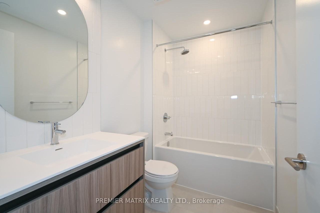 8 Beverley Glen Boulevard #106 - Photo 6 of 10