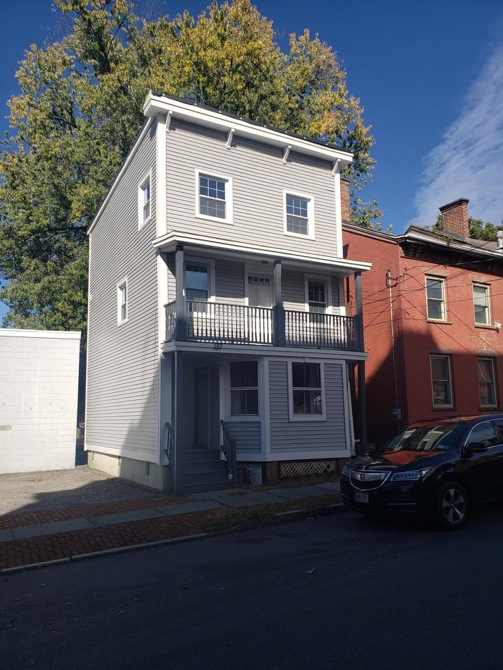 157 Union St #2 - Photo 3 of 21
