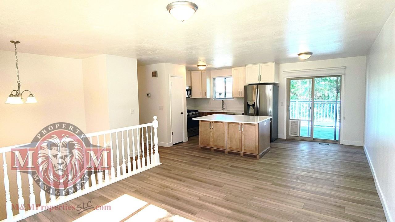 3898 W Valleywest Dr - Photo 2 of 28