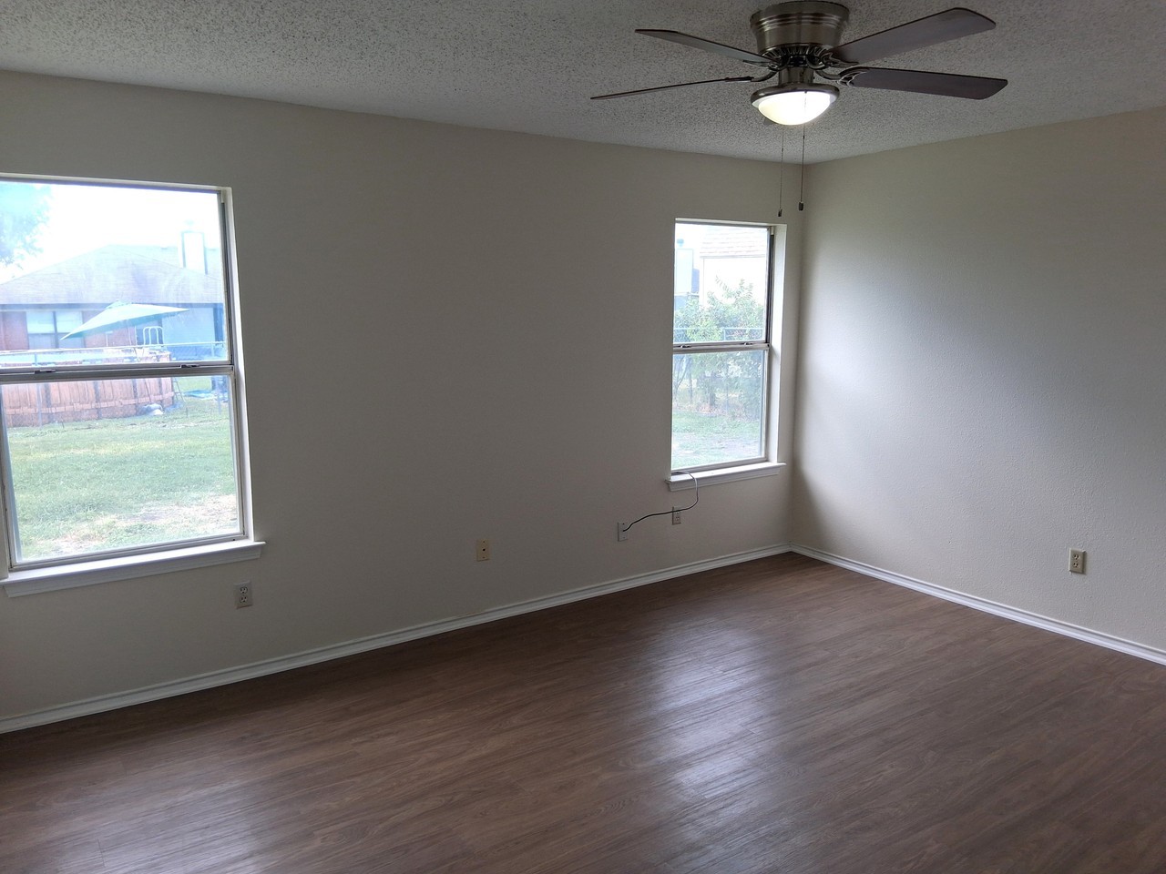5002 Morning Glen Ln - Photo 3 of 17