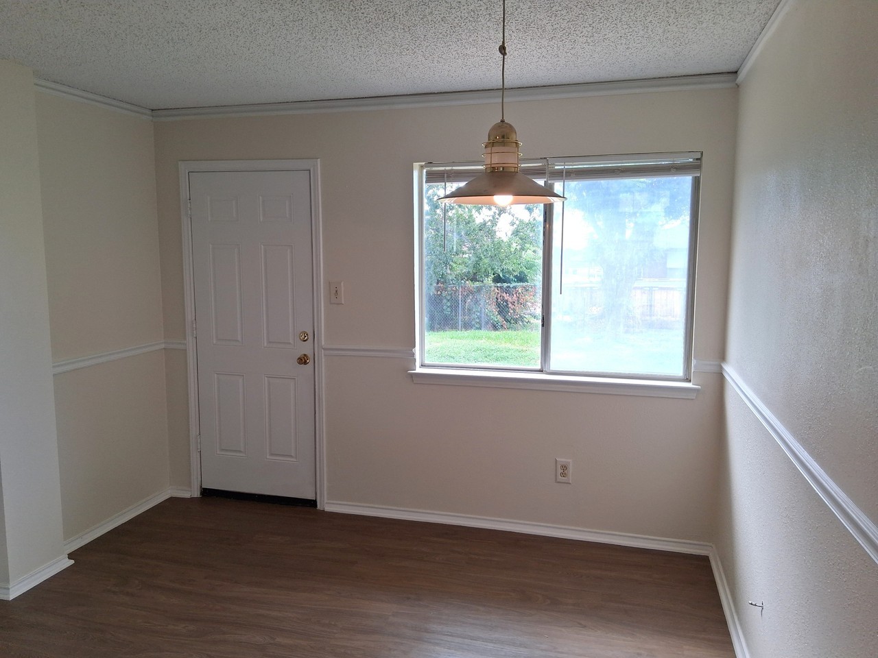 5002 Morning Glen Ln - Photo 6 of 17