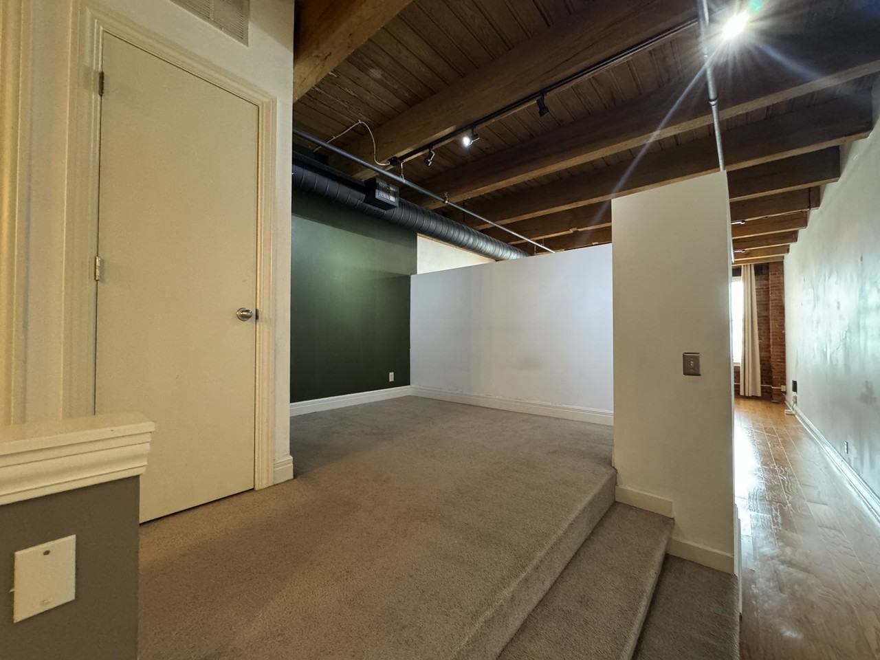 700 Broadway Boulevard #409 - Photo 7 of 18