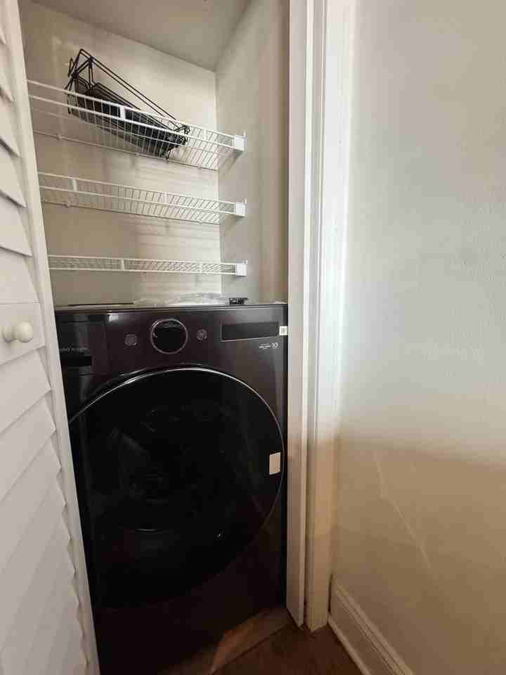 700 Broadway Boulevard #409 - Photo 5 of 18