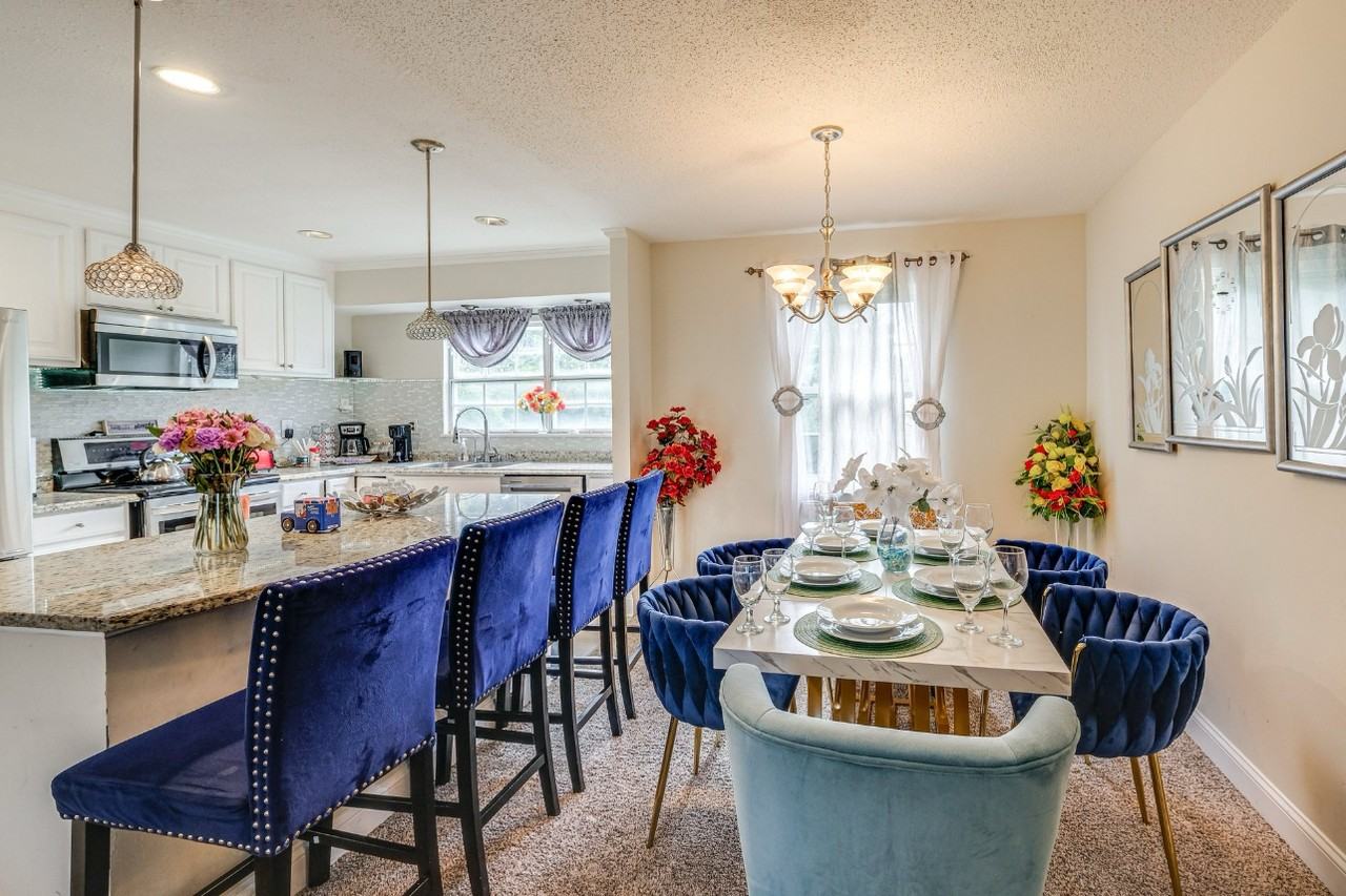 7404 Lothian Lane - Photo 3 of 15