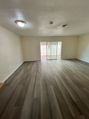 660 E Lee Pl - Photo 3 of 15