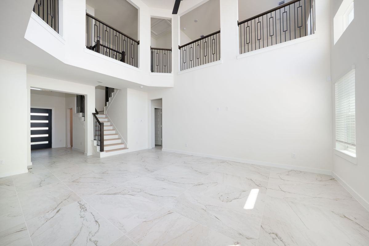6026 Royal Palm Dr - Photo 2 of 17