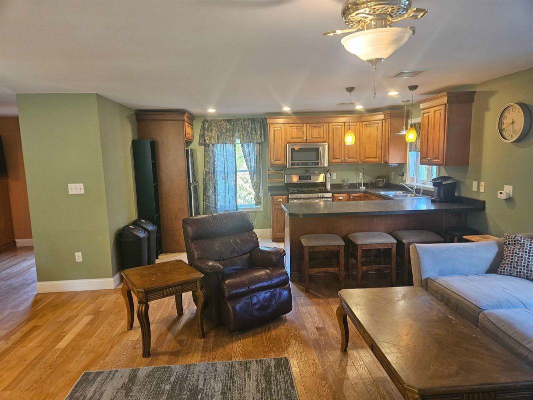 89 Briar Ridge Rd - Photo 4 of 18