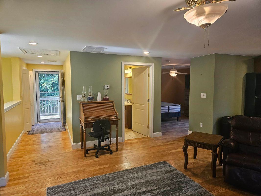 89 Briar Ridge Rd - Photo 5 of 18