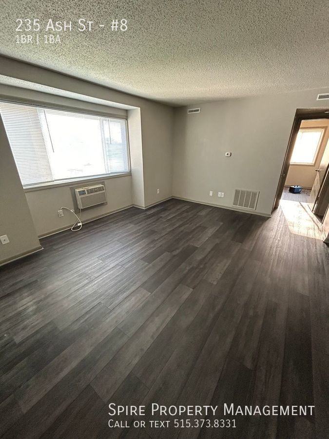 235 Ash St #8 - Photo 5 of 7