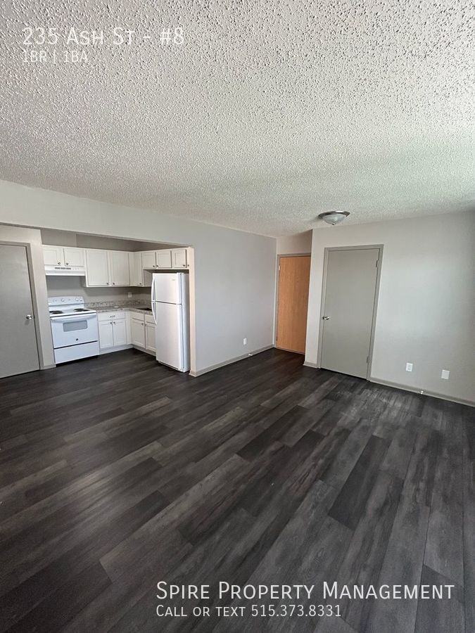 235 Ash St #8 - Photo 6 of 7