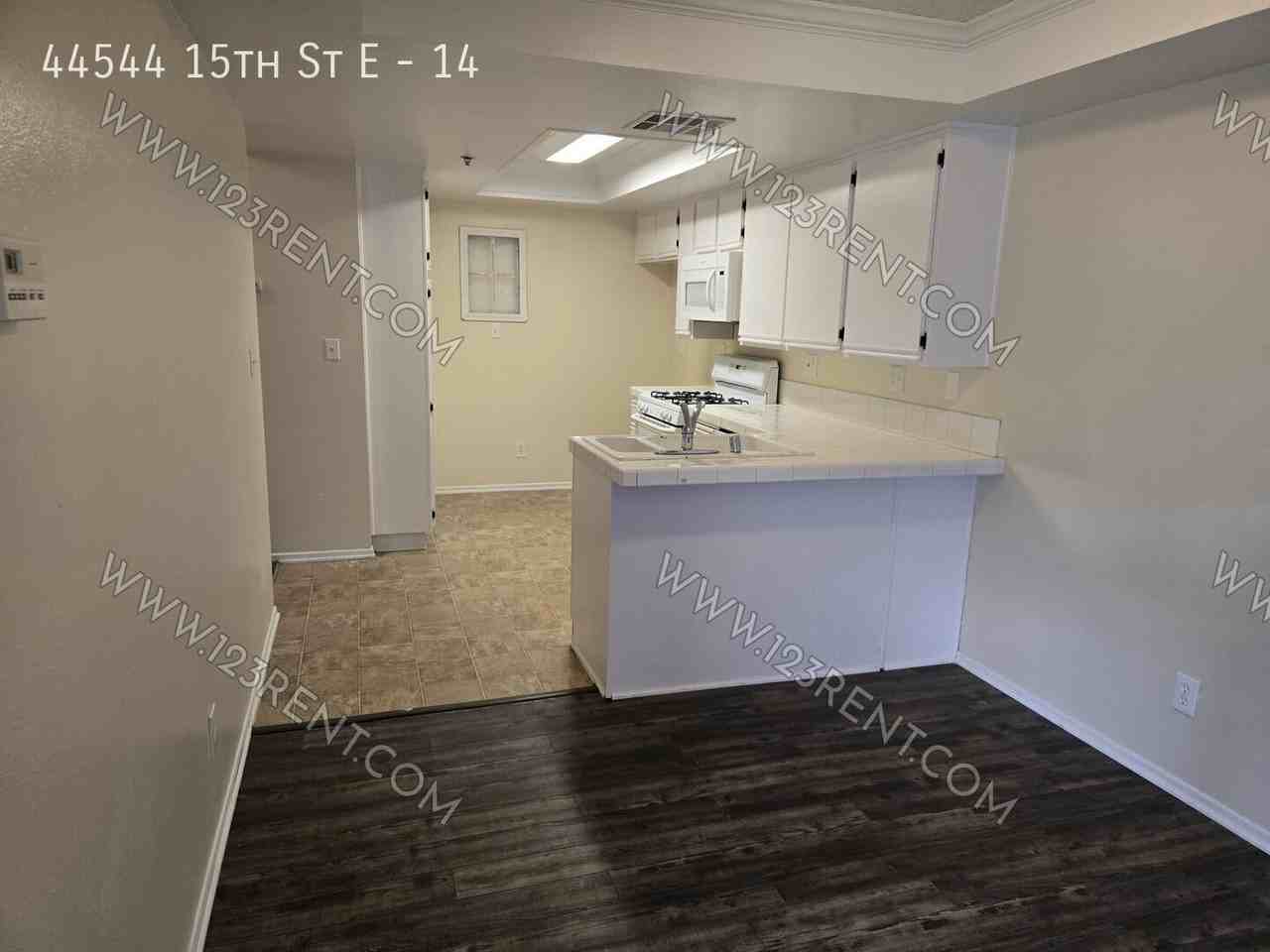 44544 15th St E #14 - Photo 4 of 16