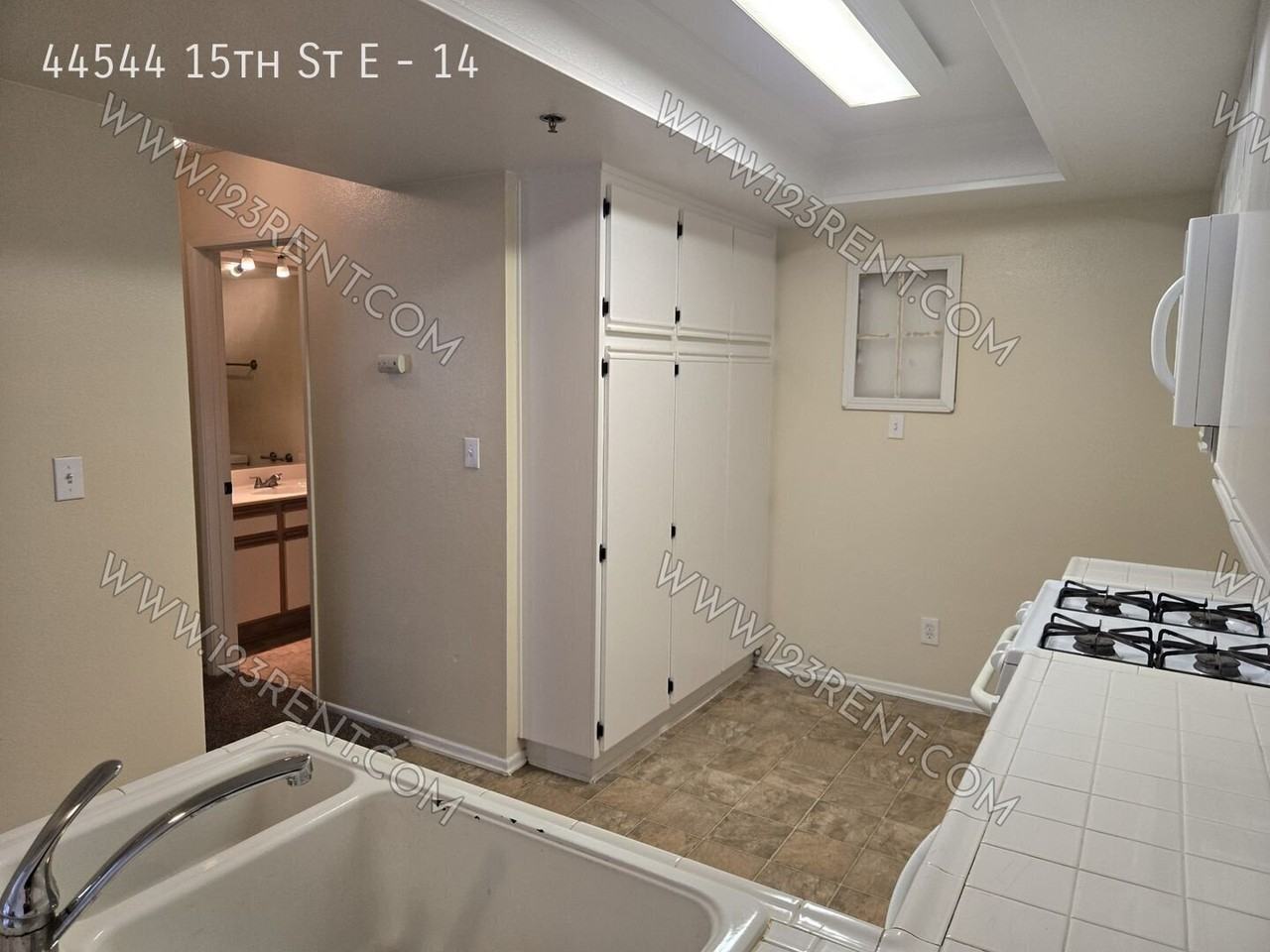 44544 15th St E #14 - Photo 5 of 16