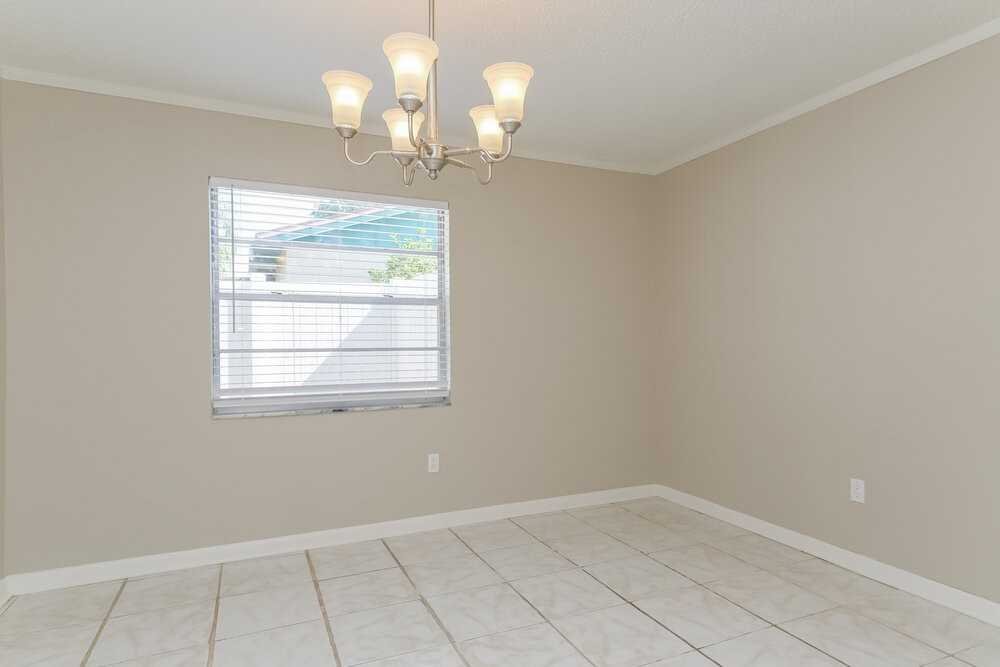1064 Bridlewood Way - Photo 6 of 16