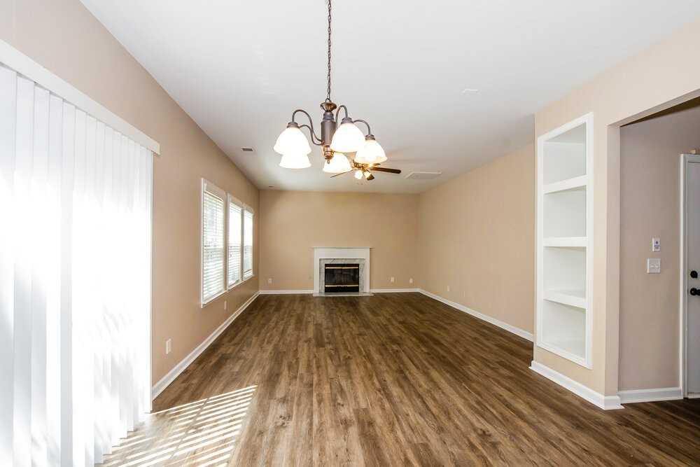 5121 Stowe Derby Dr - Photo 7 of 17