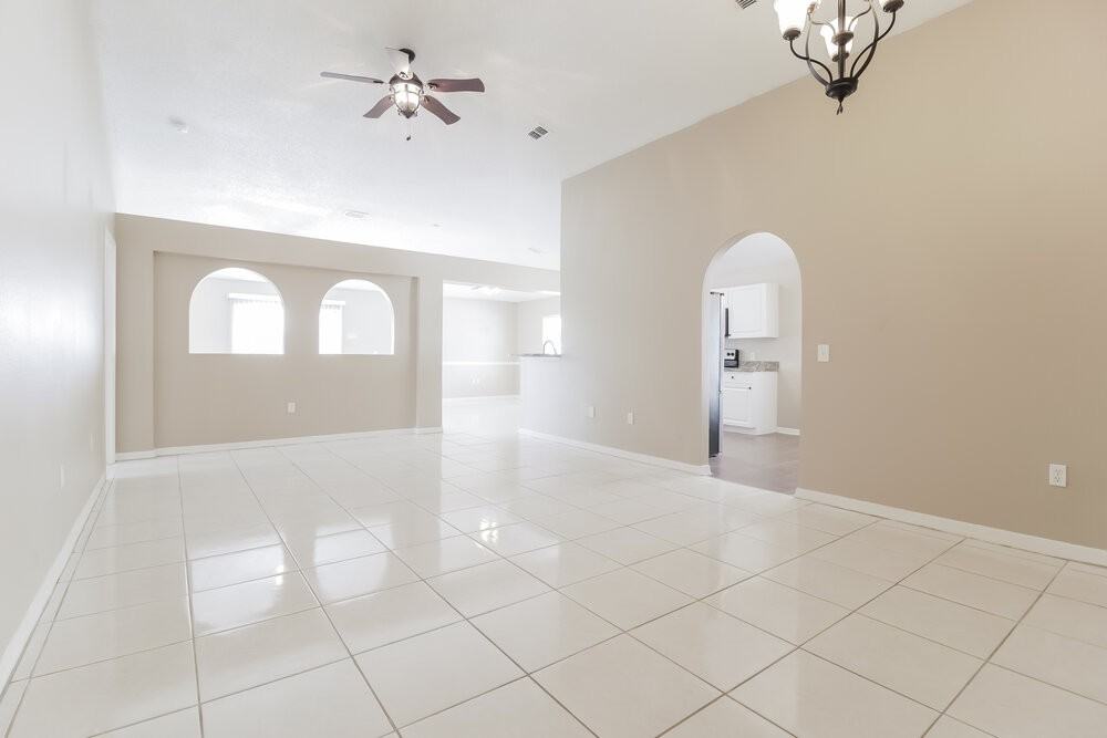438 Grand Royal Cir - Photo 6 of 16