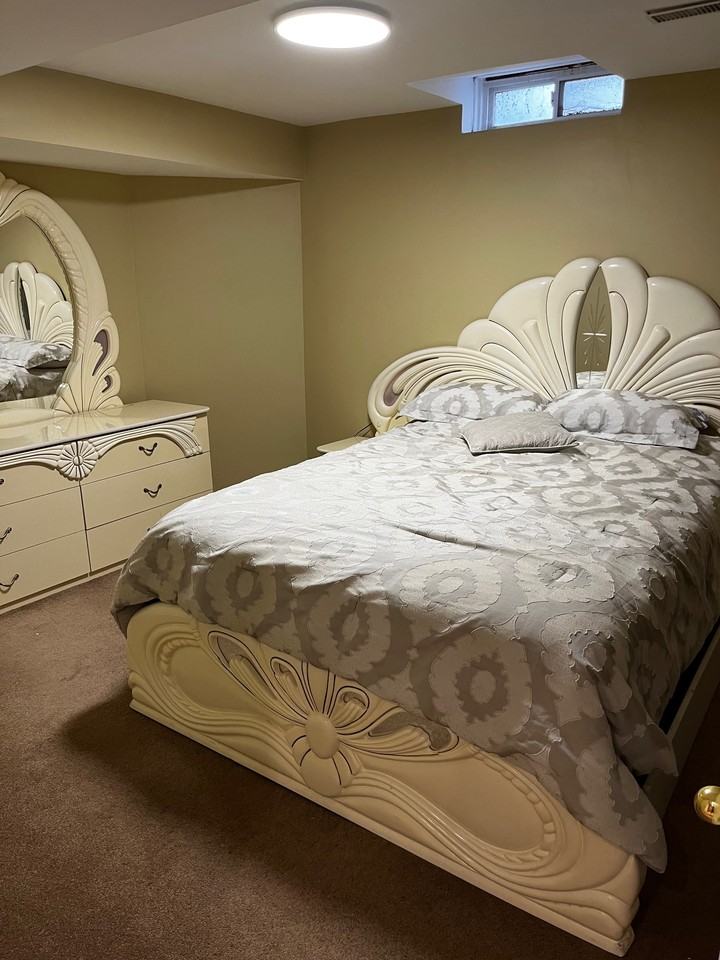 35 Fern Valley Crescent - Photo 4 of 7