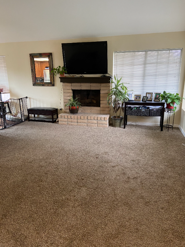 1328 Descanso St - Photo 4 of 12