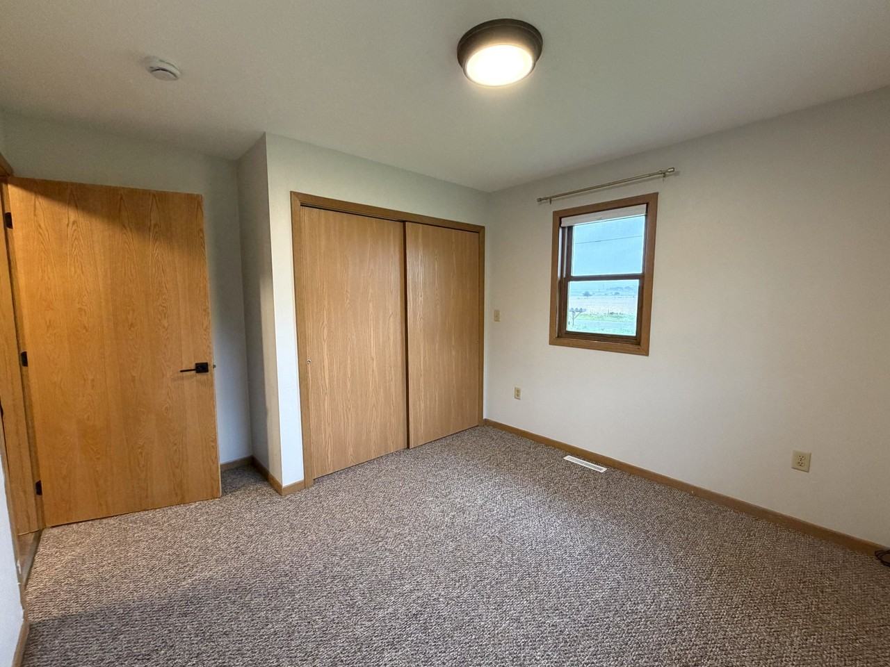503 E Saint Marys St #1 - Photo 6 of 11