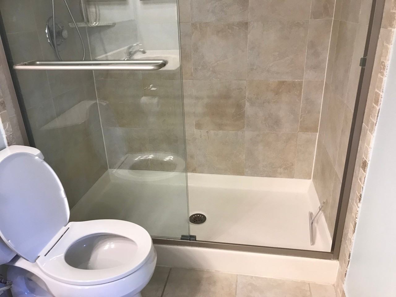 2050 Hunters Glen Dr - Photo 4 of 13
