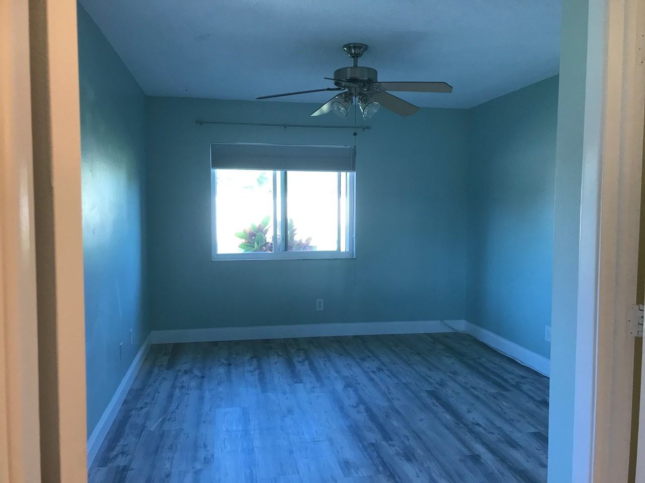 2050 Hunters Glen Dr - Photo 5 of 13