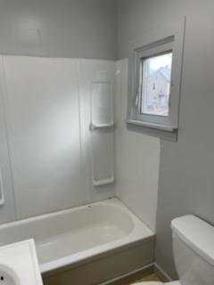 54 Hallet St - Photo 4 of 17
