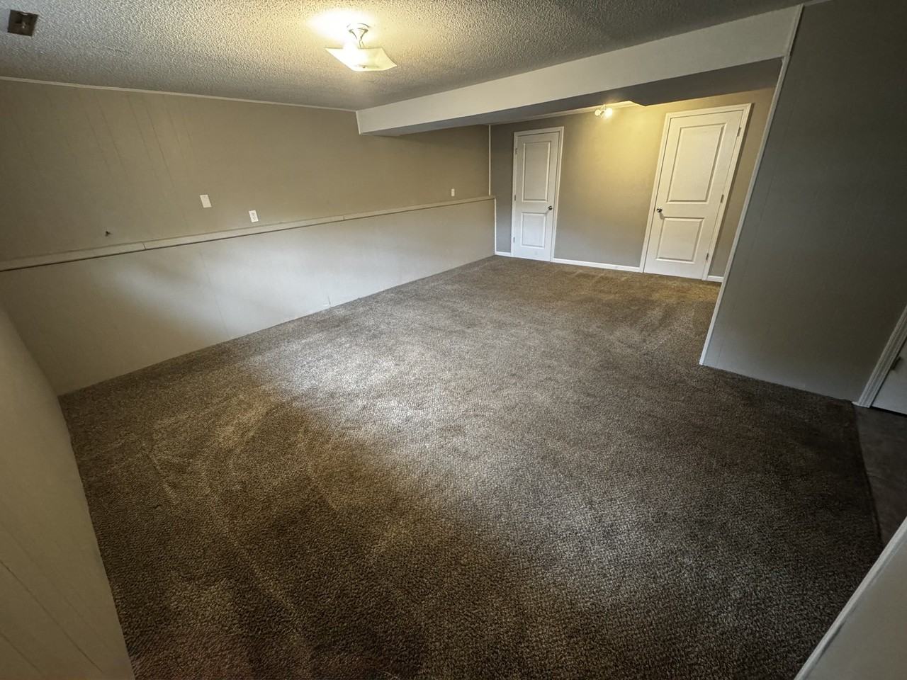539 E Lacy St - Photo 5 of 13