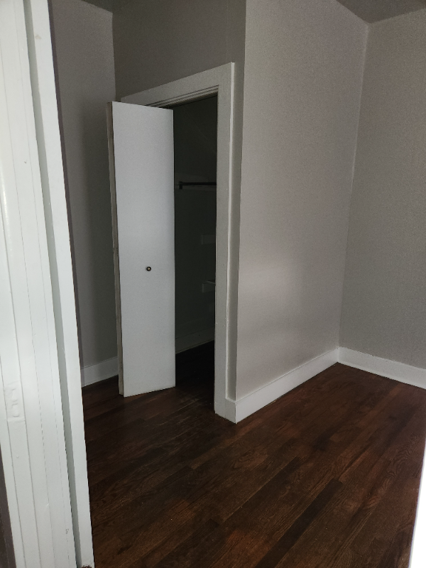 9 Lakeview Ave #1 - Photo 4 of 12