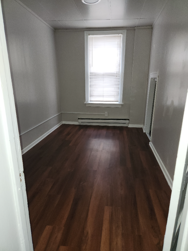 9 Lakeview Ave #1 - Photo 7 of 12