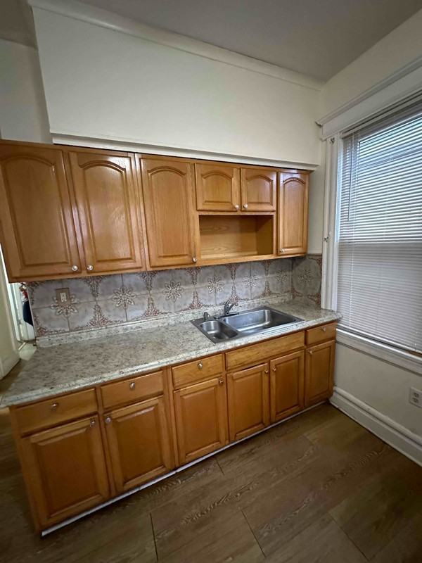 110 Lincoln Ave #1 - Photo 4 of 20