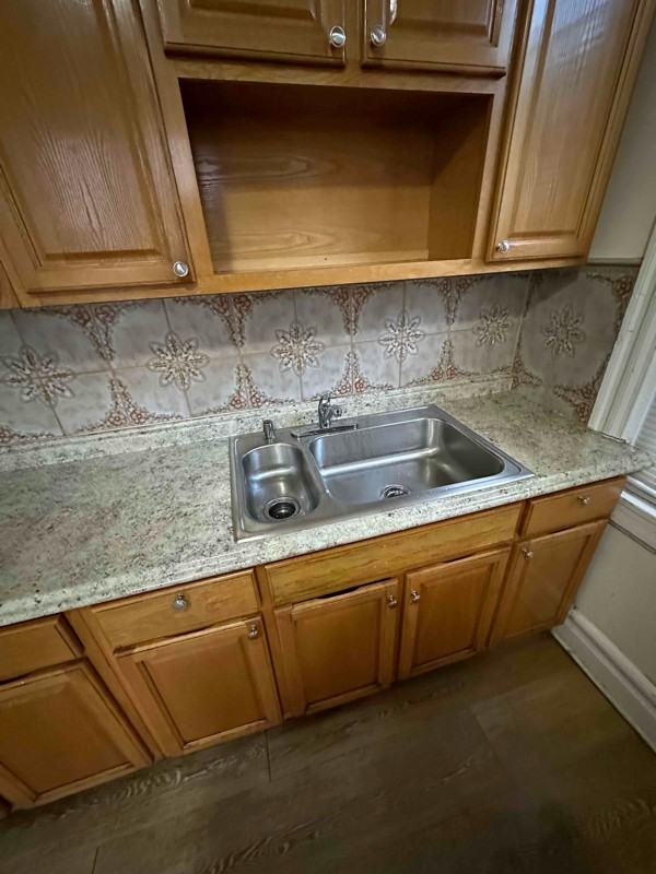 110 Lincoln Ave #1 - Photo 5 of 20