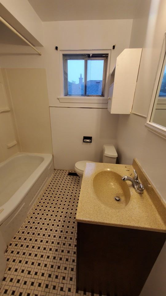 235 Wilson Road North - Photo 6 of 10