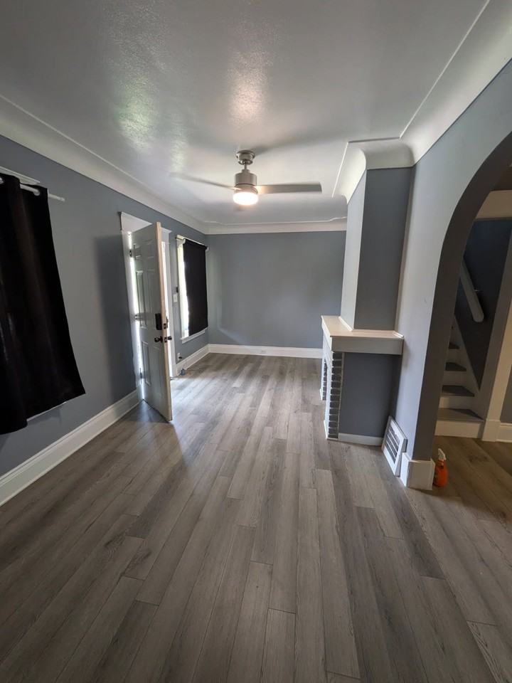 1920 Hoag St - Photo 4 of 11