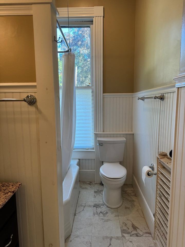 1094 Woodbury Ave #105 - Photo 4 of 17