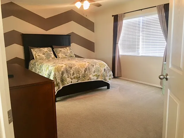 2329 Driftwood Dr - Photo 2 of 10