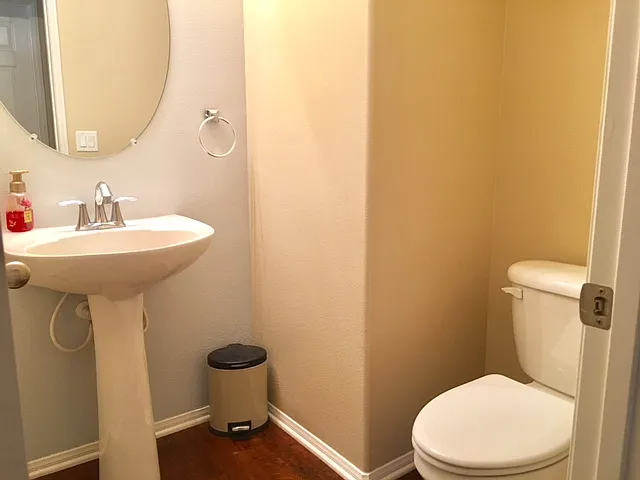 2329 Driftwood Dr - Photo 5 of 10