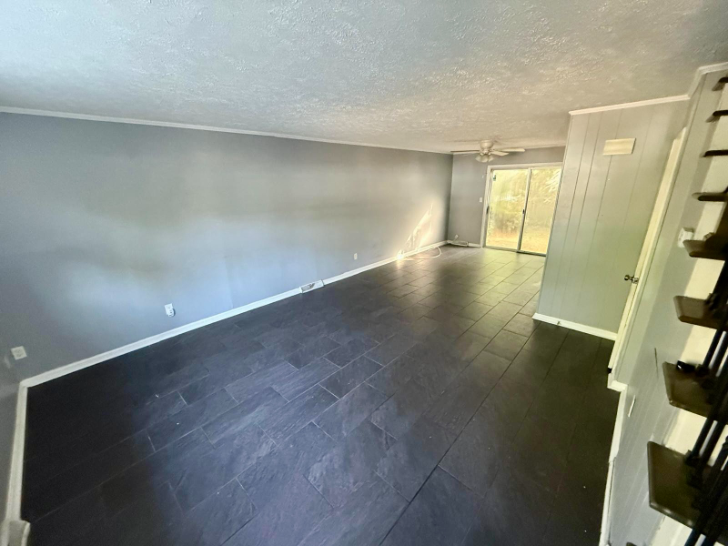 513 65th Ave N #C - Photo 3 of 7