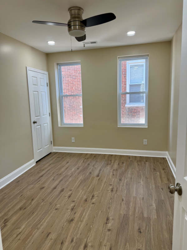 605 N 64th St #B - Photo 3 of 13