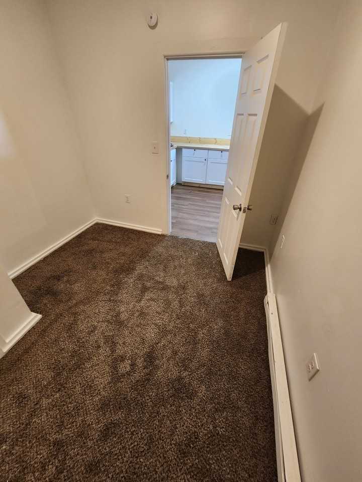16 E Main St #16H - Photo 5 of 5