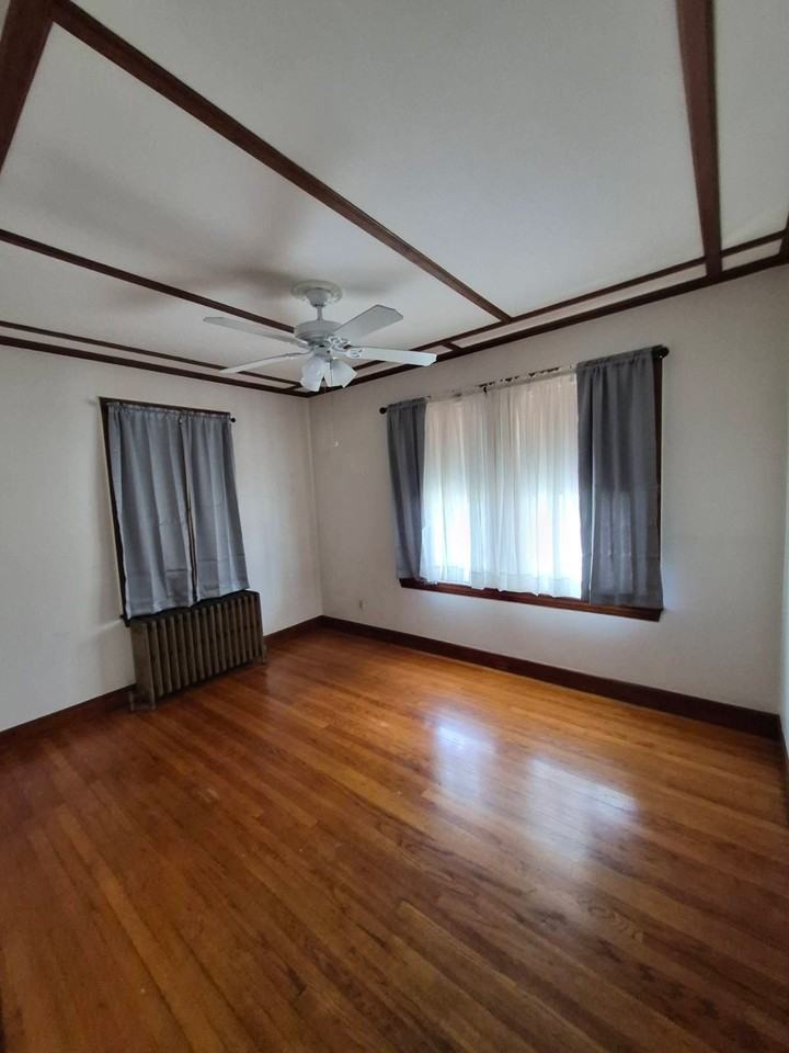 496 Sabattus St #2 - Photo 4 of 7