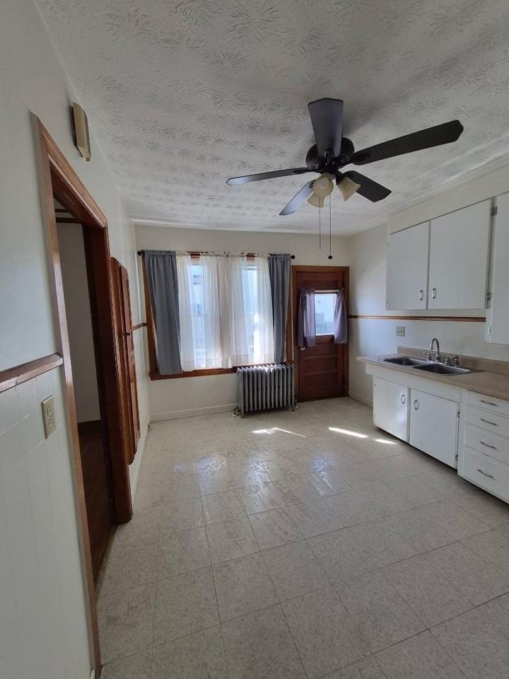 496 Sabattus St #2 - Photo 5 of 7