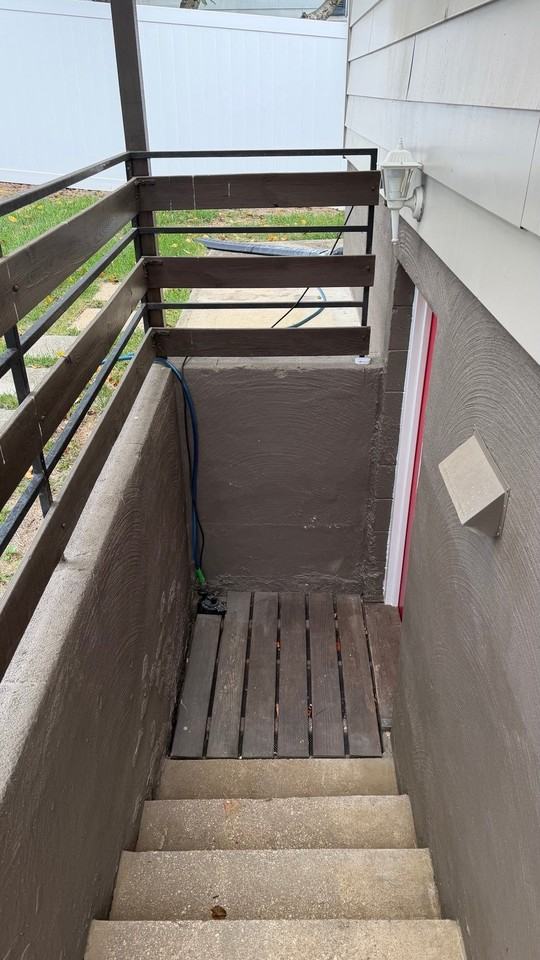 000 Fairmount Dr - Photo 2 of 20