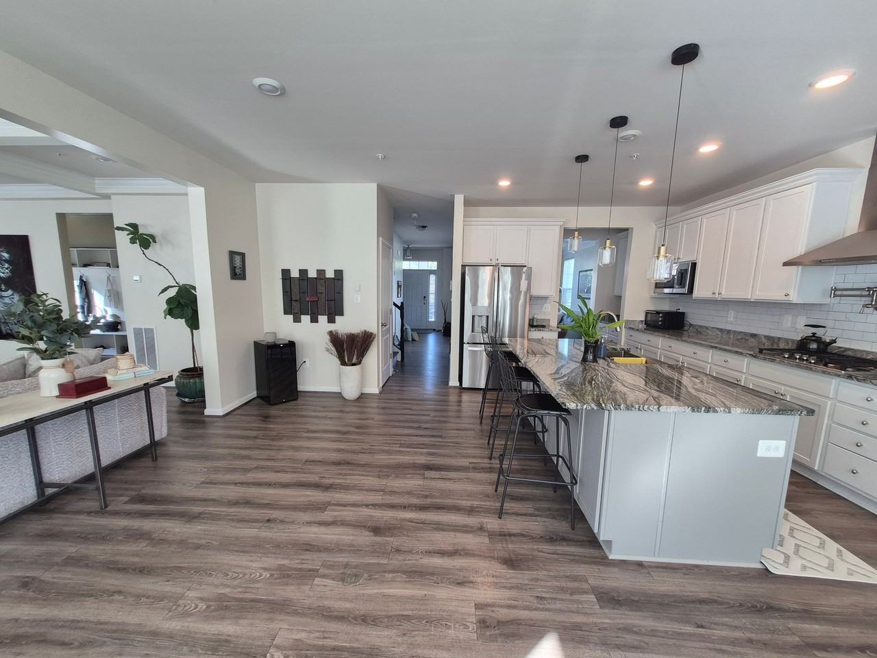16208 Tortola Dr - Photo 6 of 10