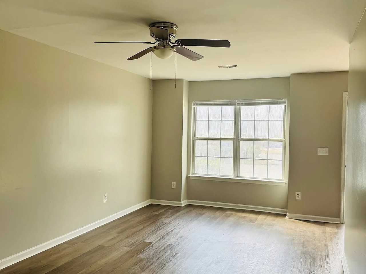 4062 Cedars Pkwy #D - Photo 7 of 7