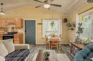 featured image of 2505 Maria St