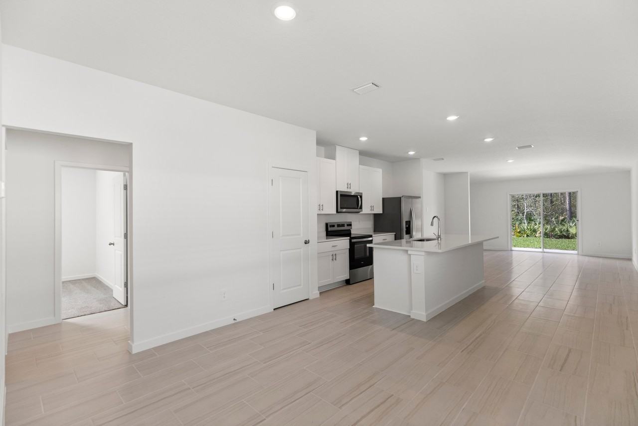 8 Derbyshire Dr - Photo 5 of 20