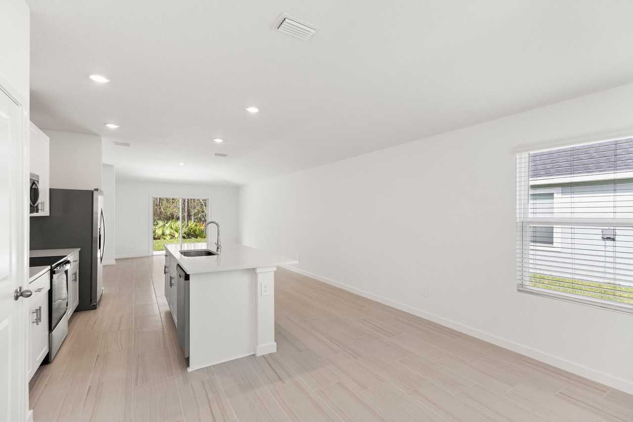 8 Derbyshire Dr - Photo 7 of 20