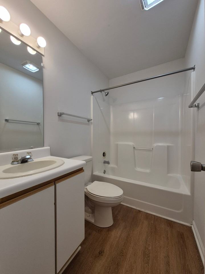 1811 Summerhaven Dr #B - Photo 7 of 16