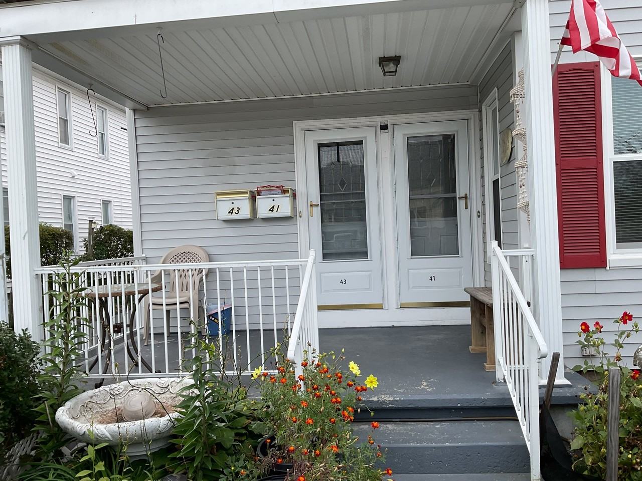 41 Warwick St #1st - Photo 3 of 13