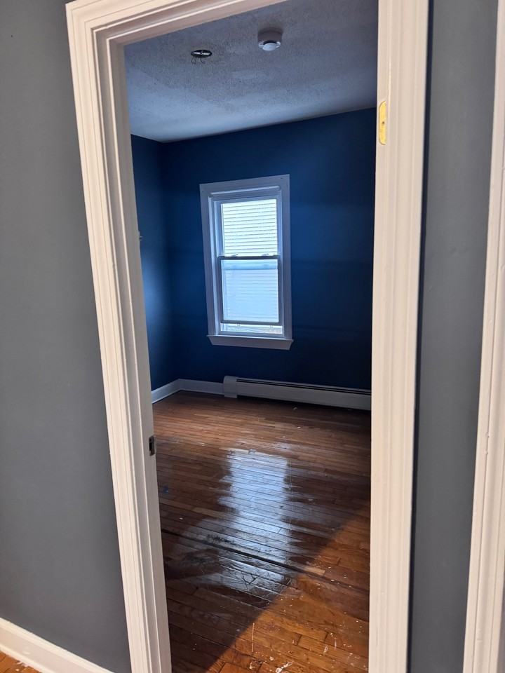 18 Hall St - Photo 7 of 16